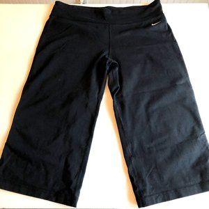 Nike Fit Dry Black Capri Athletic Pants Womens LG
